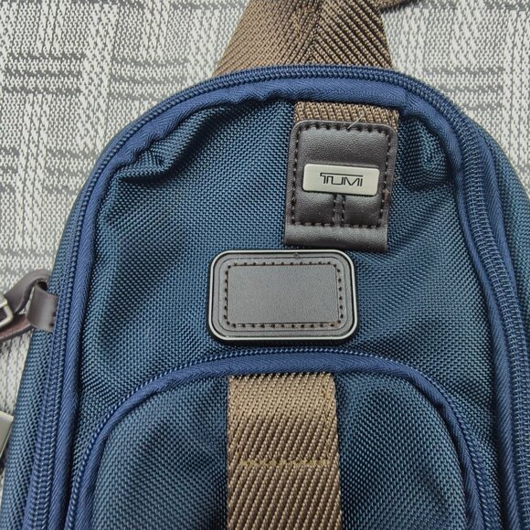 NWT Tumi Alpha Bravo Anti-Theft Chest Sling Bag | Tactical Blue Crossbody - Picture 5 of 7